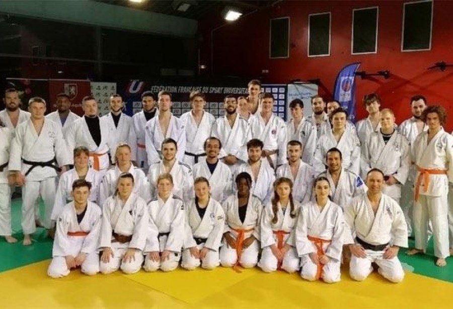 Championnat de France Universitaire 2ème Division et ceinture de couleurs